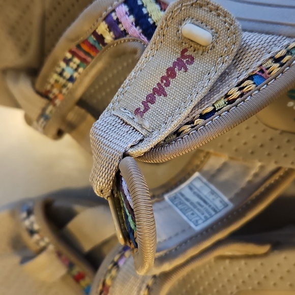 Skechers Tan Sandals - Picture 10 of 11